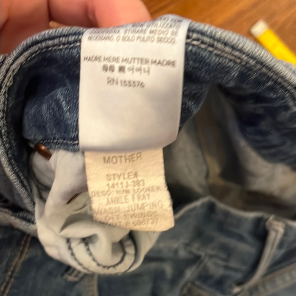 Mother High Waisted Looker Ankle Fray Jeans in Jumping Off Swings Size 25 - Picture 9 of 15